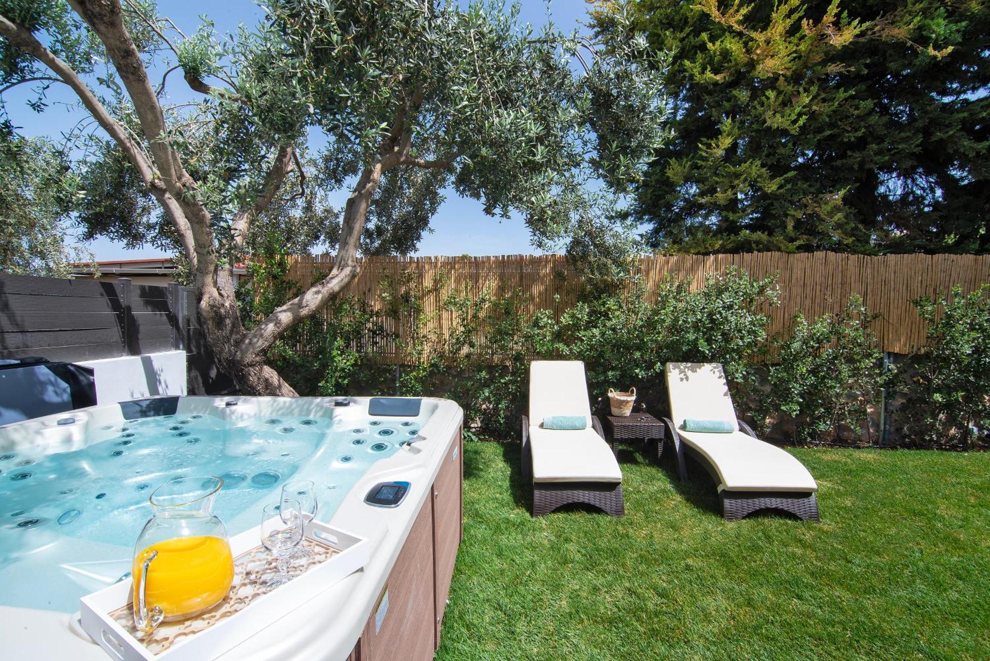 Olive Spa House Aegina Eksteriør billede